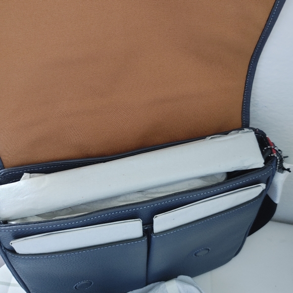 Coach Thompson Signature Small Map Bag with Stripes Midnight with Red NWT $378. - Picture 4 of 4